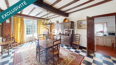 Maison - 446 m² - 15 pièces