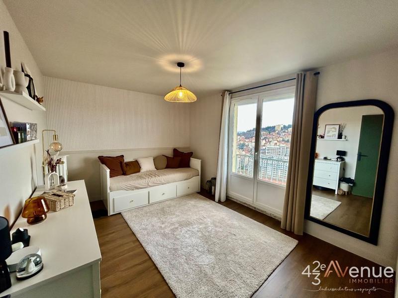 Appartement - 80 m² - 3 pièces