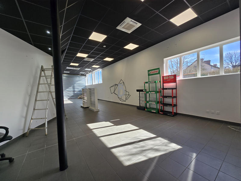 Local commercial - 198 m²