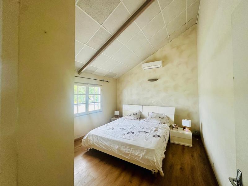 Maison - 264 m² - 7 pièces