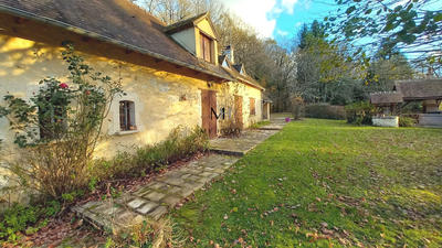 Maison - 360 m² - 8 pièces