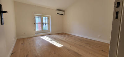 Appartement - 100 m² - 3 pièces