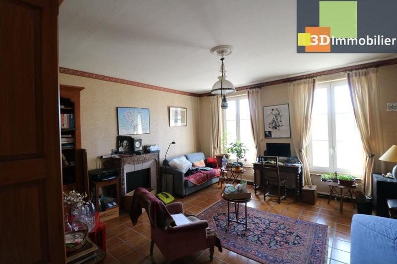 Maison - 233 m² - 8 pièces