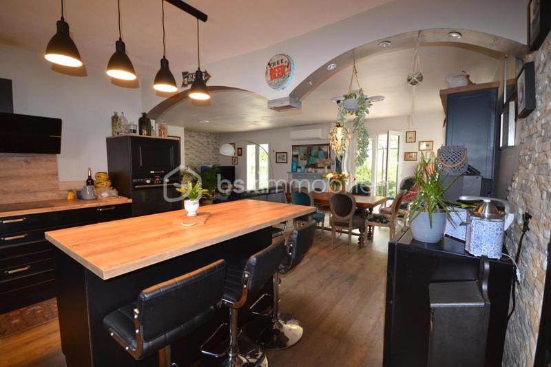 Maison - 111 m² - 5 pièces