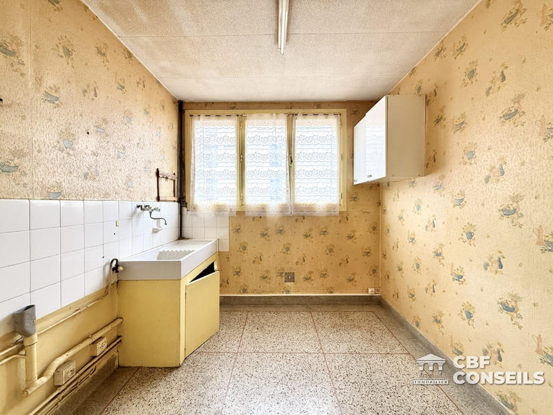 Appartement - 90 m² - 5 pièces