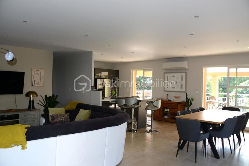 Maison - 132 m² - 5 pièces