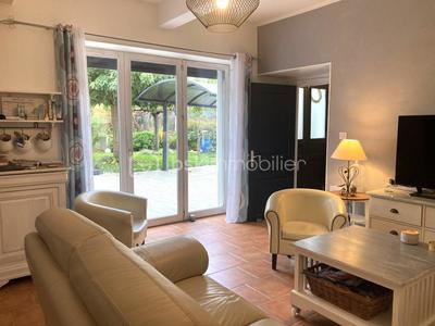 Maison traditionnelle - 104 m² - 5 pièces