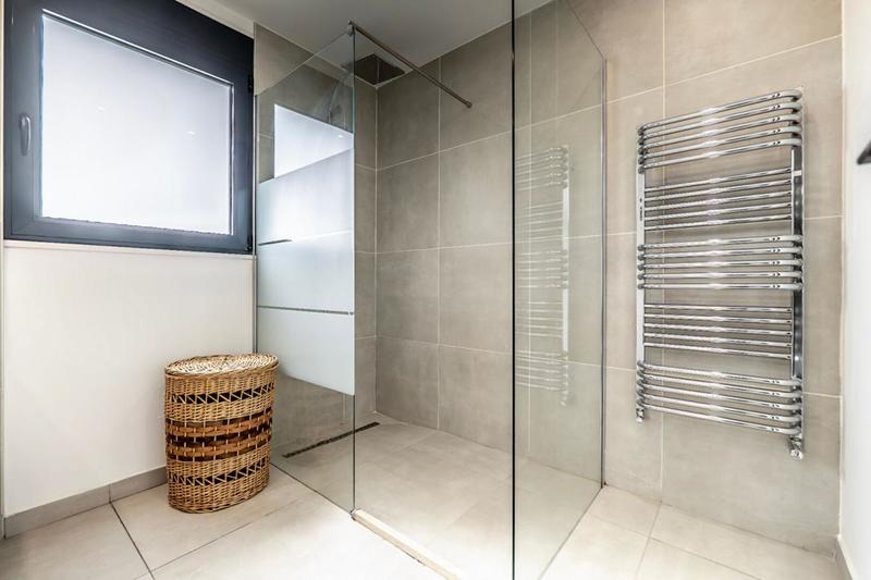 Maison - 168 m² - 8 pièces