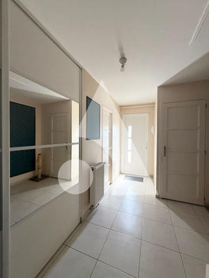 Maison - 92 m² - 4 pièces