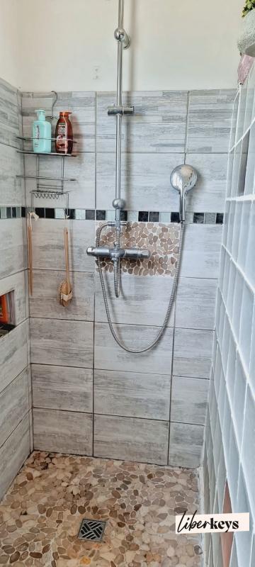 Propriété - 230 m² - 10 pièces