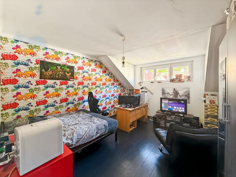 Maison - 144 m² - 7 pièces