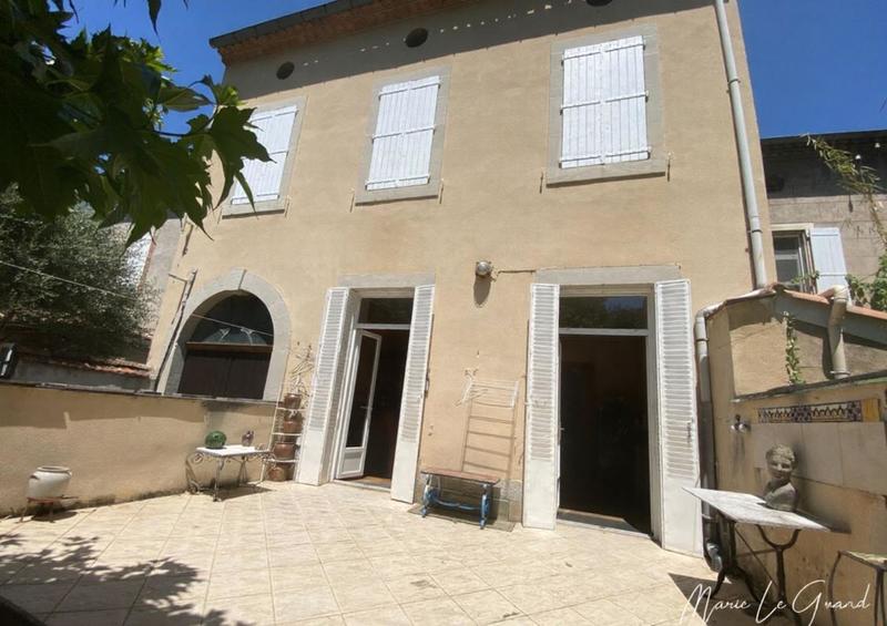 Maison - 184 m² - 7 pièces