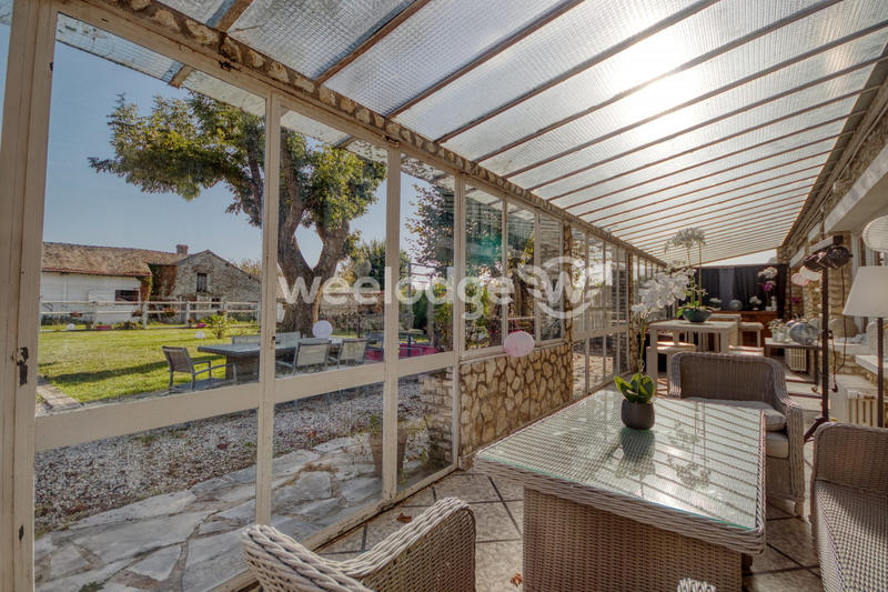 Maison - 450 m² - 13 pièces