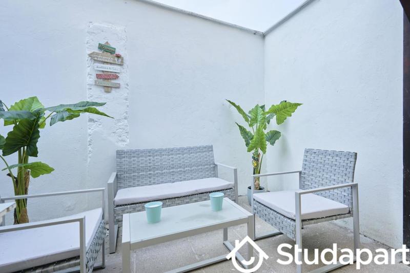 Chambre - 12 m² - 1 pièce