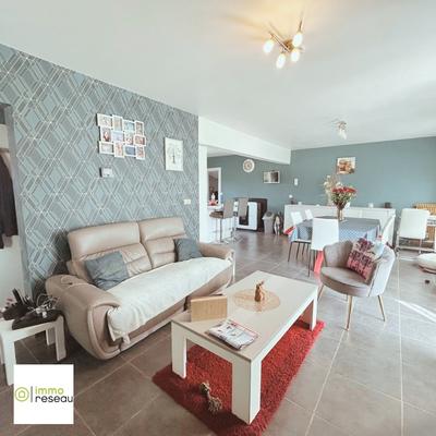 Maison - 94 m² - 4 pièces