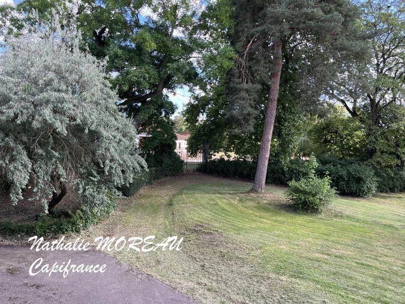 Maison de maîtres - 600 m² - 16 pièces