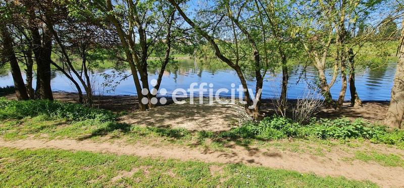 Maison - 270 m² - 10 pièces