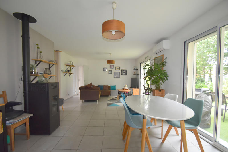 Maison - 103 m² - 4 pièces