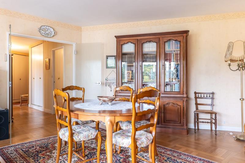 Appartement - 102 m² - 4 pièces