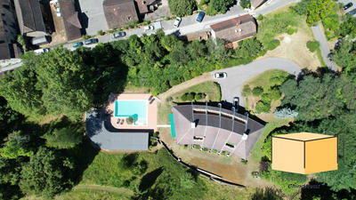 Villa - 304 m² - 10 pièces