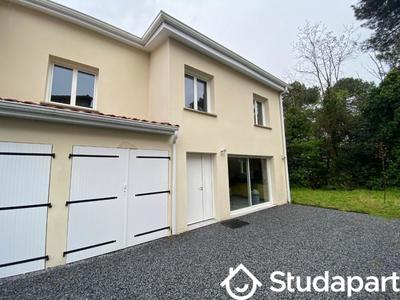 Chambre - 19 m² - 1 pièce