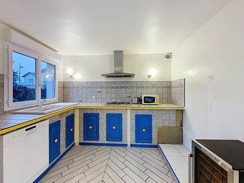 Maison - 173 m² - 8 pièces