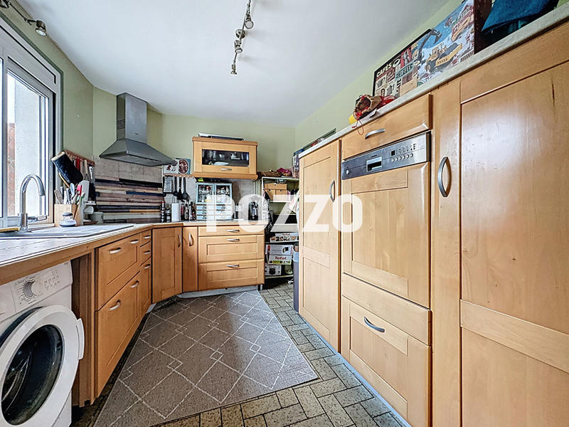 Maison - 147 m² - 7 pièces