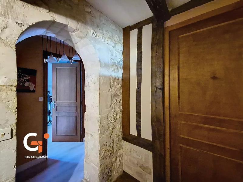 Maison - 200 m² - 10 pièces