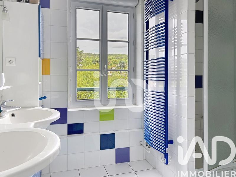 Maison - 140 m² - 8 pièces