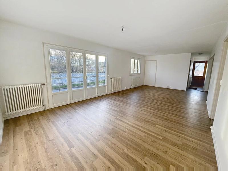 Maison - 84 m² - 5 pièces