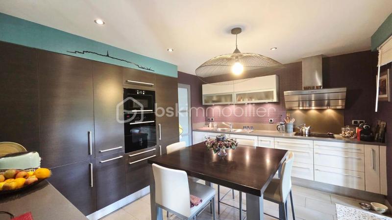 Maison - 164 m² - 7 pièces