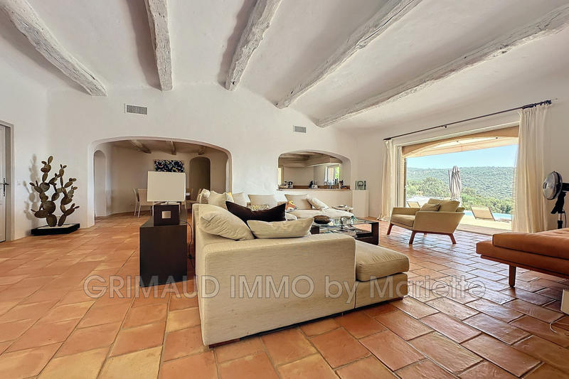 Villa - 185 m² - 6 pièces