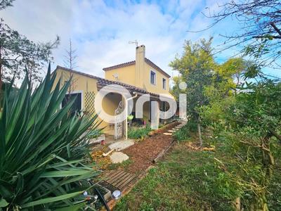 Maison - 104 m² - 4 pièces