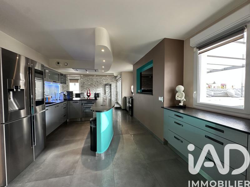 Appartement - 122 m² - 4 pièces