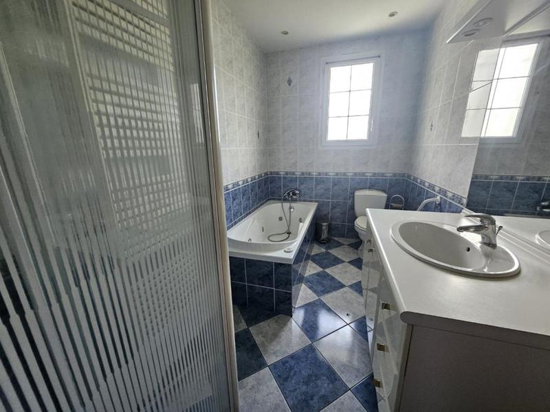 Maison - 113 m² - 4 pièces