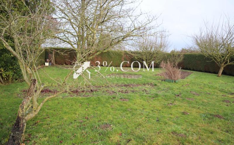 Terrain constructible - 843 m²