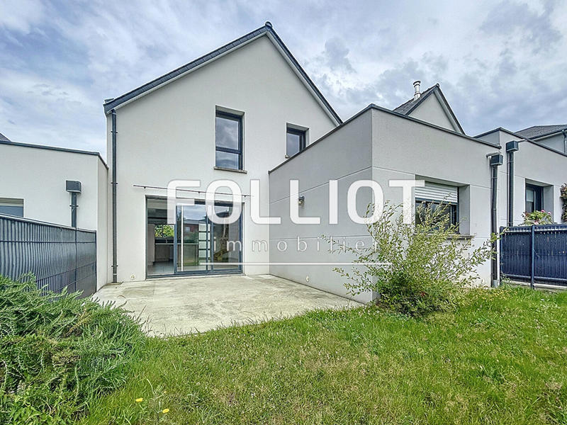 Maison - 97 m² - 6 pièces