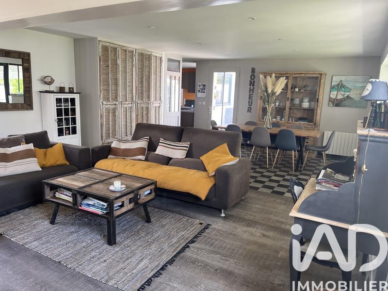 Maison - 170 m² - 8 pièces