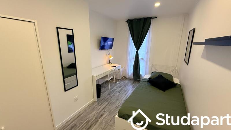 Chambre - 11 m² - 1 pièce