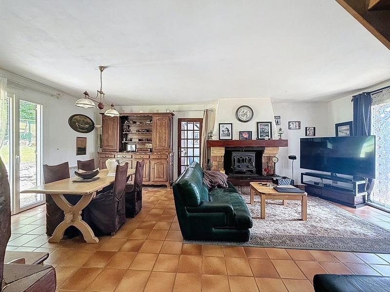 Maison - 150 m² - 7 pièces