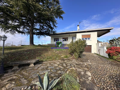 Maison traditionnelle - 132 m² - 5 pièces