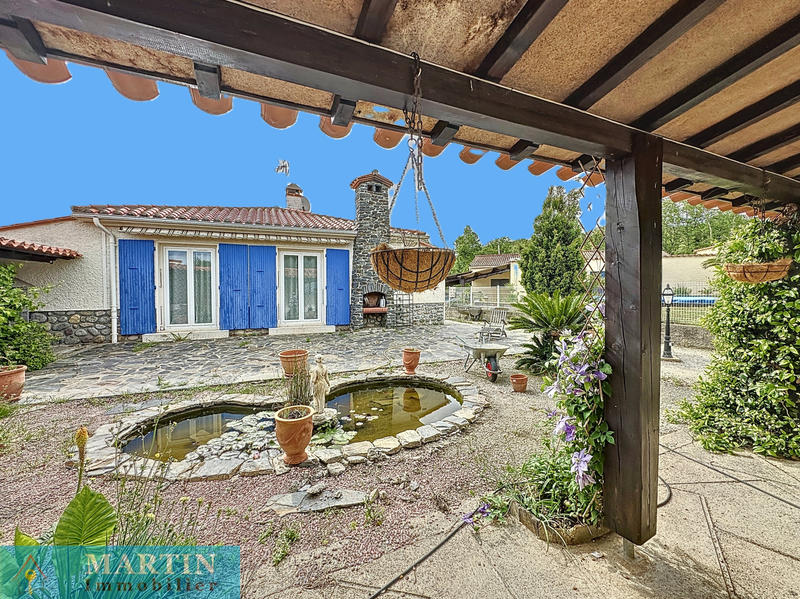 Villa - 176 m² - 8 pièces