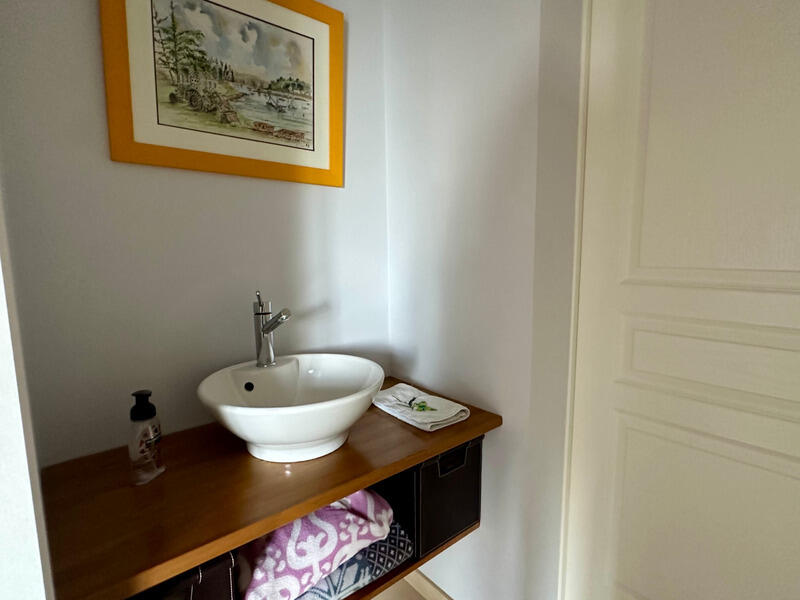 Maison - 222 m² - 7 pièces