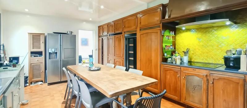 Maison d'architecte - 416 m² - 10 pièces