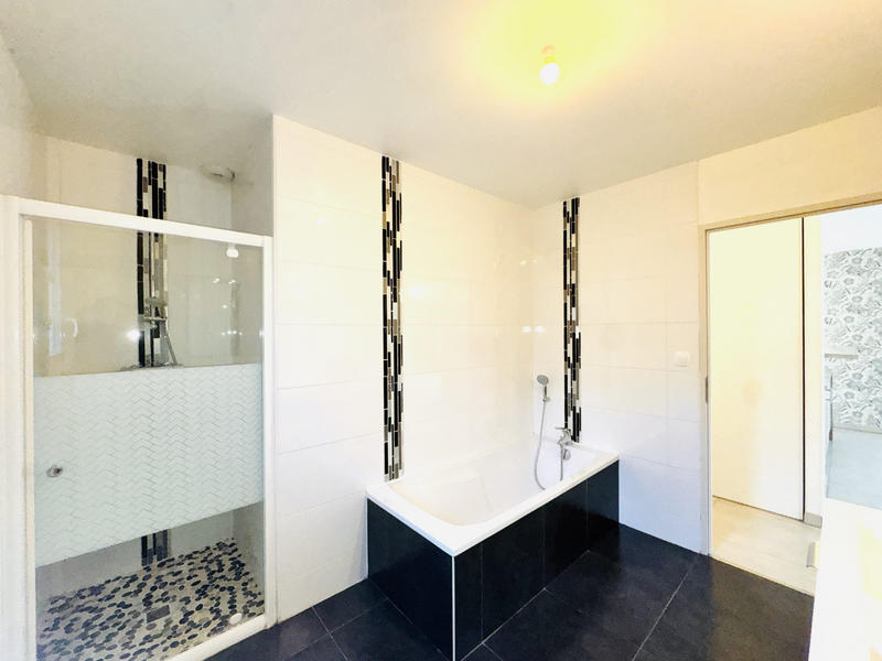 Maison - 103 m² - 5 pièces