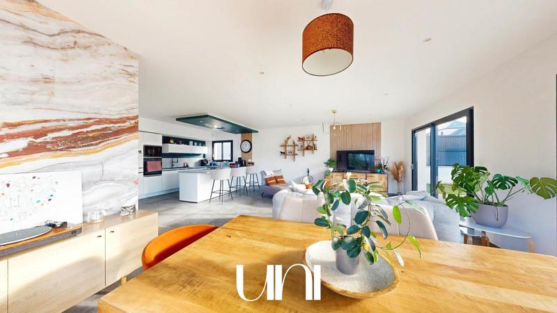 Maison - 115 m² - 5 pièces