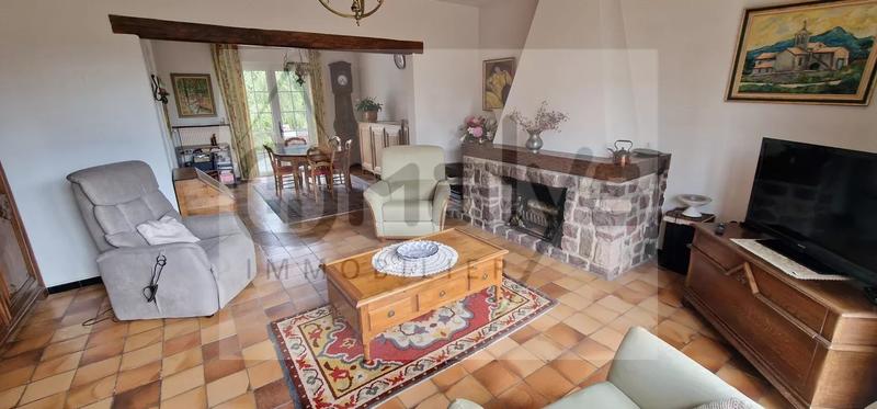 Maison - 165 m² - 6 pièces