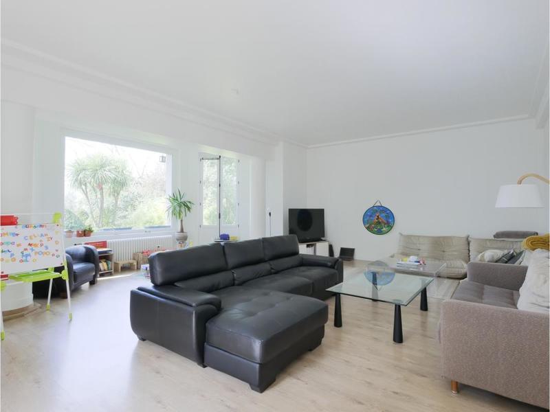 Maison - 407 m² - 17 pièces