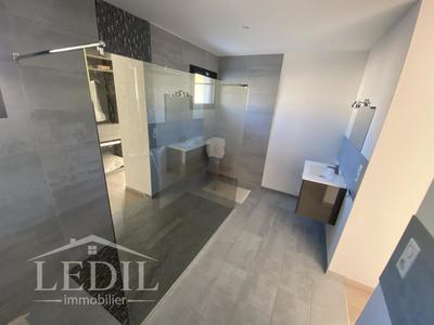 Maison - 146 m² - 5 pièces