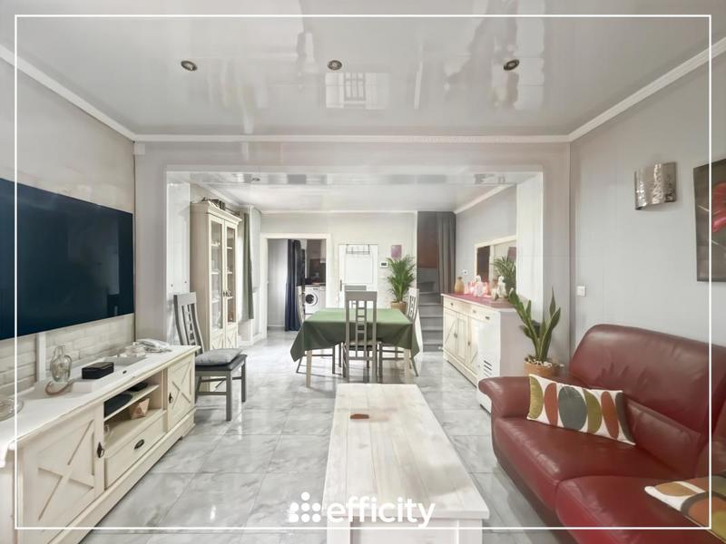 Maison - 93 m² - 4 pièces